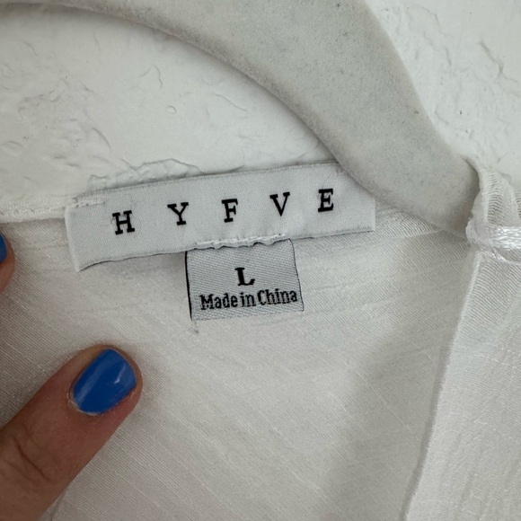 NWOT FRANCESCA'S Hyfve Flowy White Ruffled Kimono - Large - Picture 4 of 5